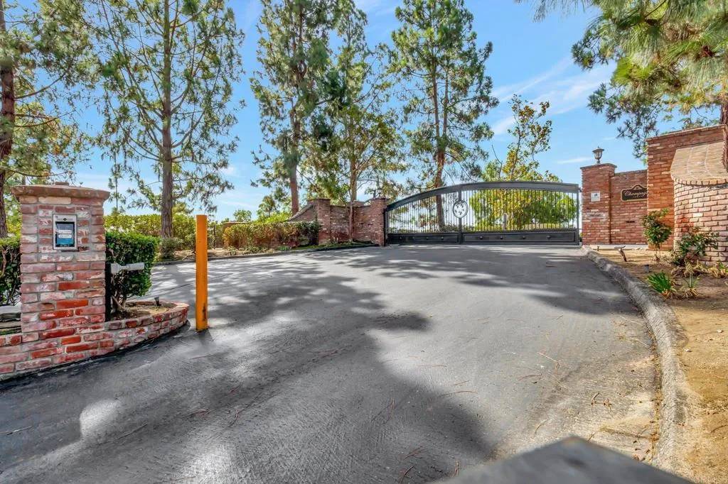Fallbrook, CA 92028,3026 Via Loma