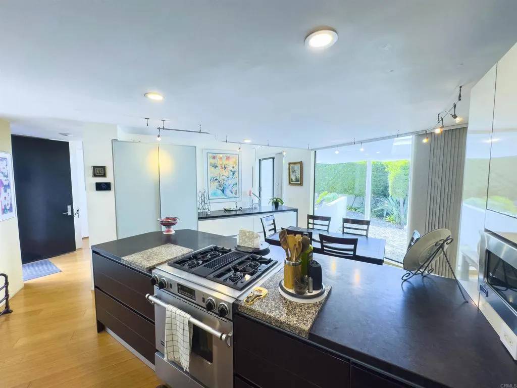 Del Mar, CA 92014,238 11th Street