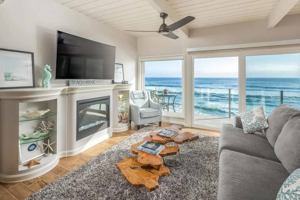 Oceanside, CA 92054,1727 S Pacific Street