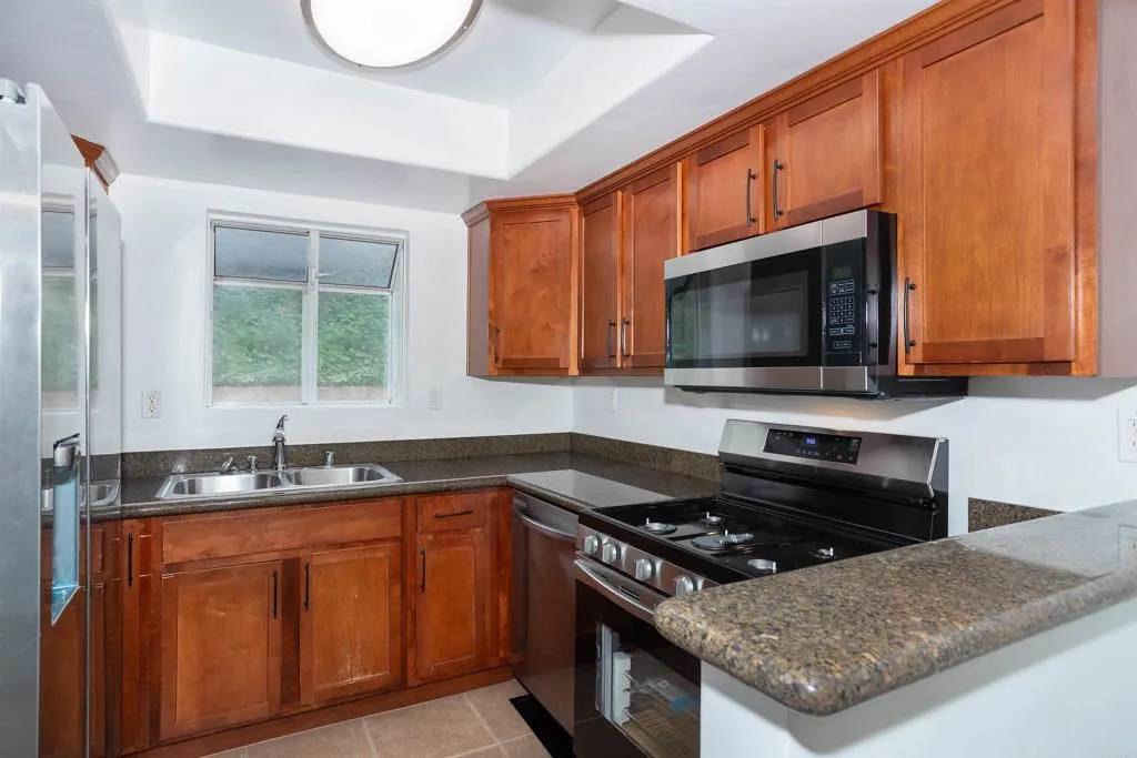 Oceanside, CA 92056,800 Sea Cliff Way #801