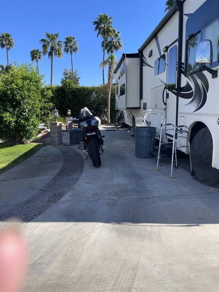 Cathedral City, CA 92234,69411 Ramon