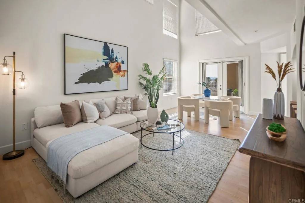 San Diego, CA 92101,301 W G Street #442