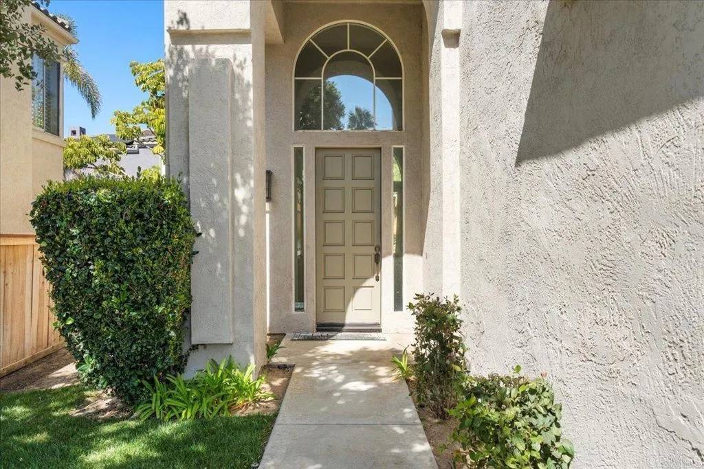 Vista, CA 92081,1541 Sapphire Lane