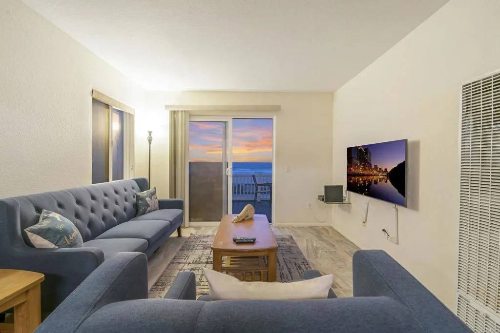 San Diego, CA 92109,3255 OCEAN FRONT Walk