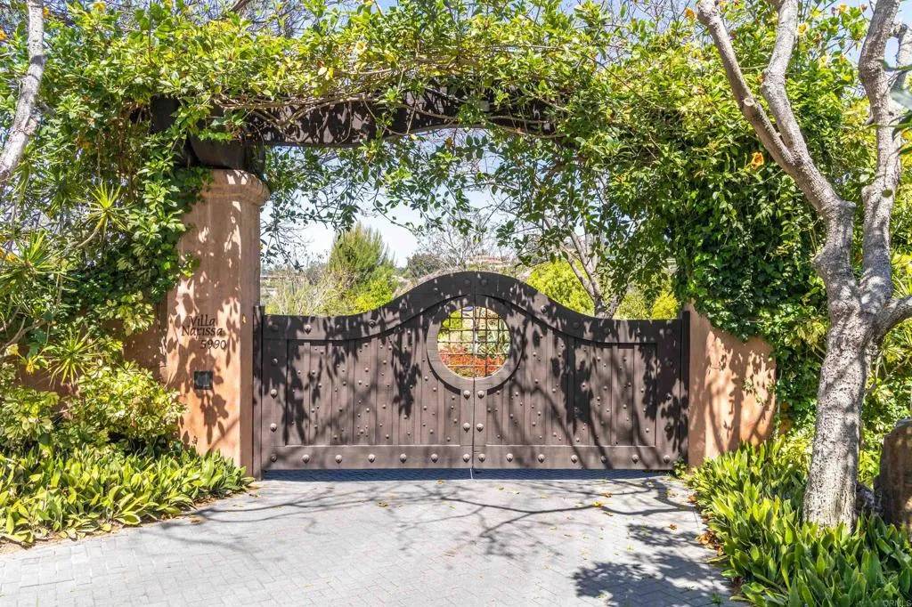 Rancho Santa Fe, CA 92067,5992 Calle Camposeco