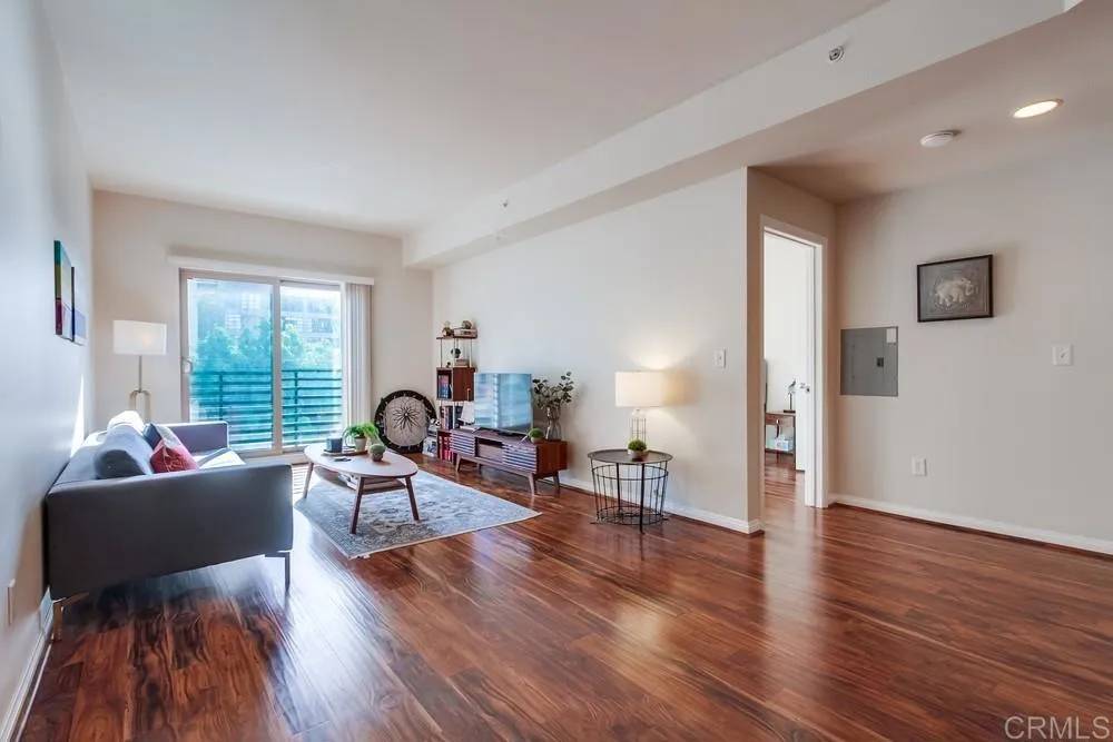 San Diego, CA 92101,450 J St #3191