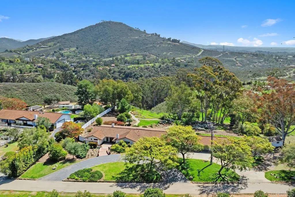 Escondido, CA 92029,20858 Fortuna Del Sur