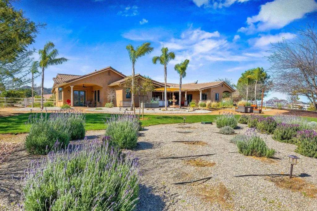 Ramona, CA 92065,15636 Sage Hill Drive
