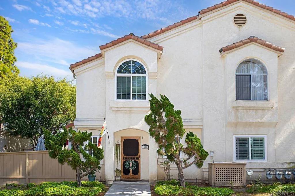 Vista, CA 92081,1050 La Tortuga Drive #1