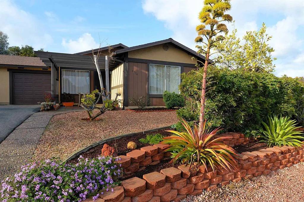 Oceanside, CA 92056,4534 Golden Ridge Drive