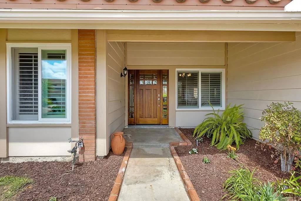 Poway, CA 92064,12952 Pomard Way