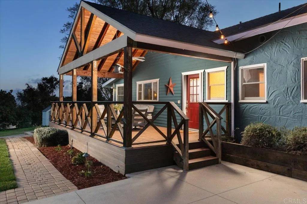 Escondido, CA 92027,1420 Idaho Ave