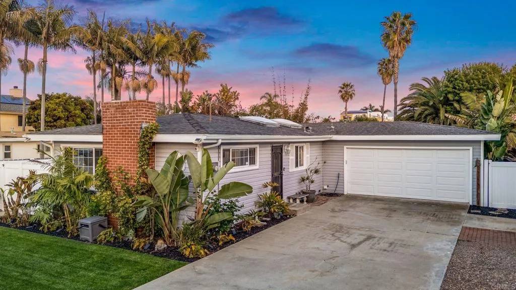 Carlsbad, CA 92008,251 Redwood Avenue