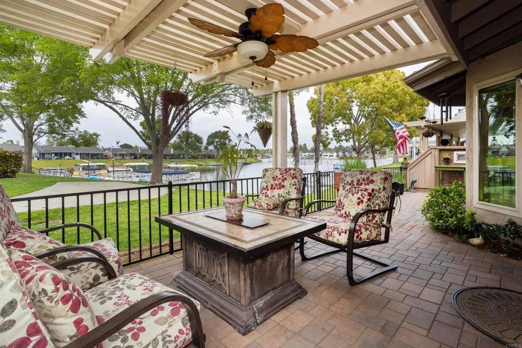 San Marcos, CA 92078,1564 Via Brisa Del Lago