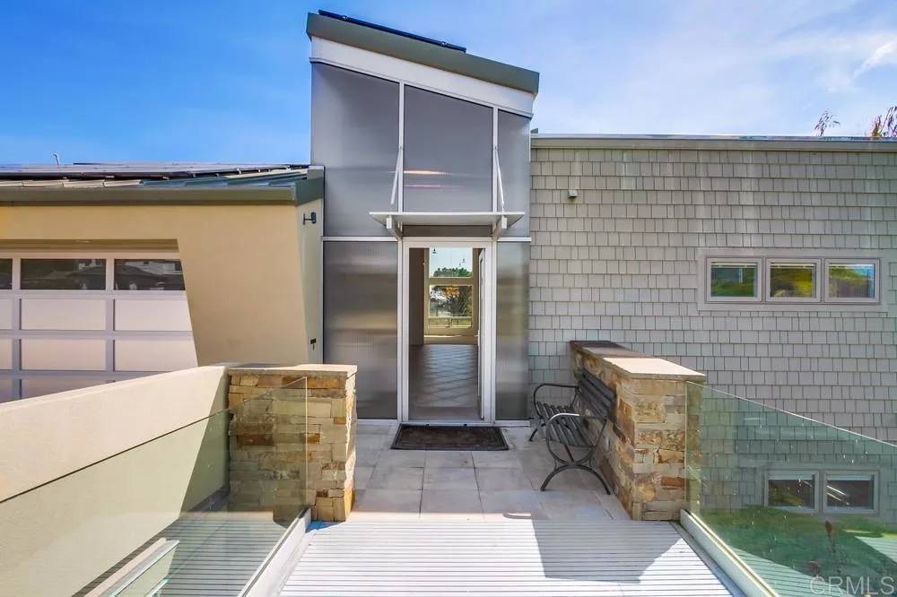 Solana Beach, CA 92075,524 Ford Ave