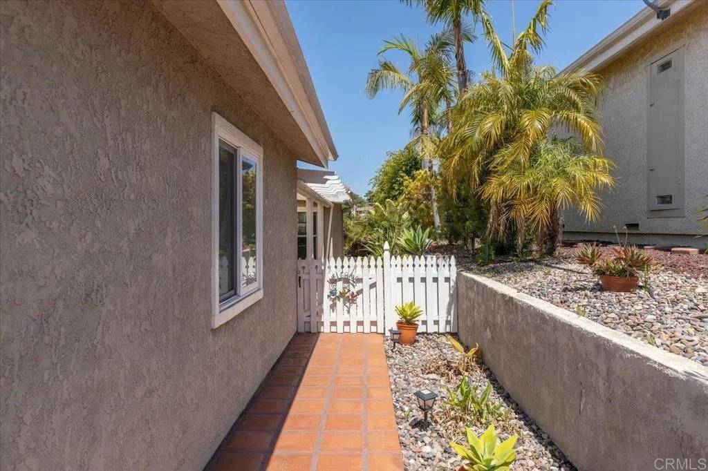 San Marcos, CA 92078,2010 W San Marcos Boulevard #40