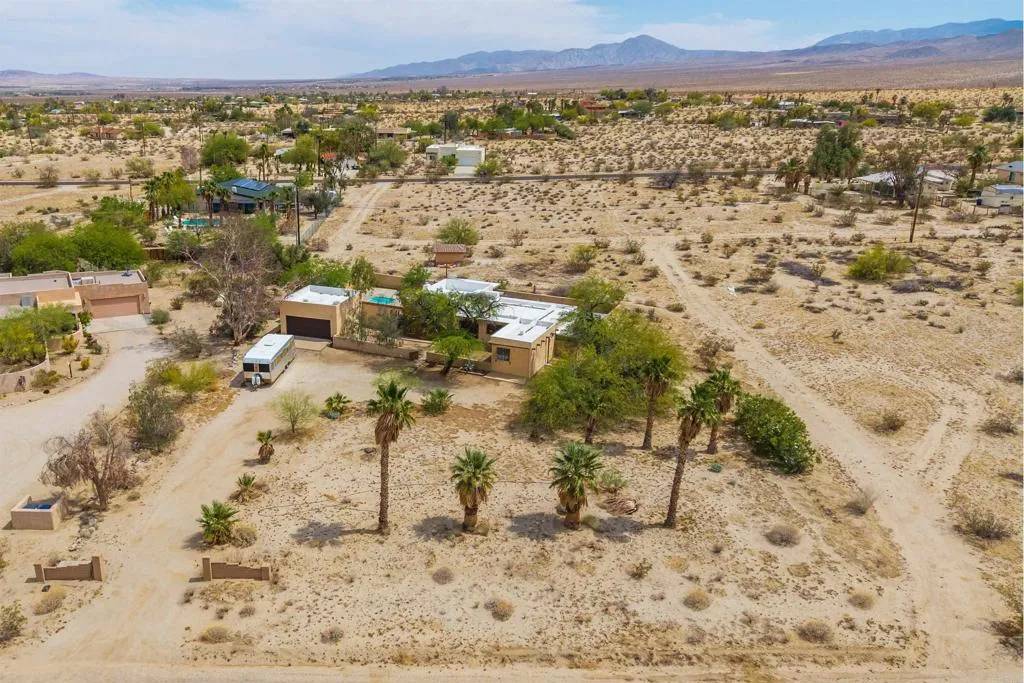 Borrego Springs, CA 92004,3211 Broken Arrow Rd