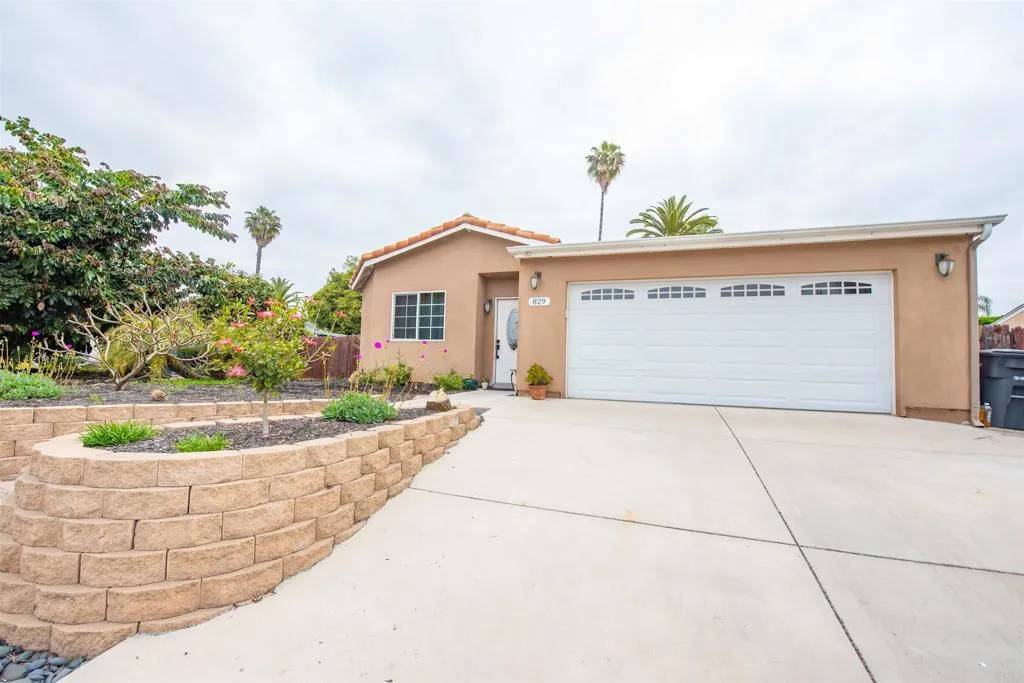 Vista, CA 92084,829 Warmlands Avenue