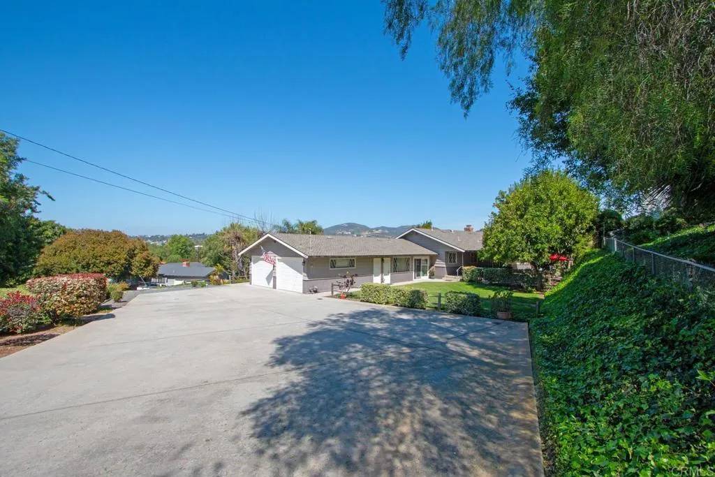 Vista, CA 92084,1143 Portola Street