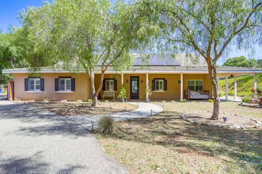 Fallbrook, CA 92028,1541 Santa Margarita Drive