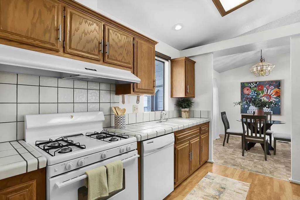 San Marcos, CA 92078,2010 W San Marcos Boulevard #17