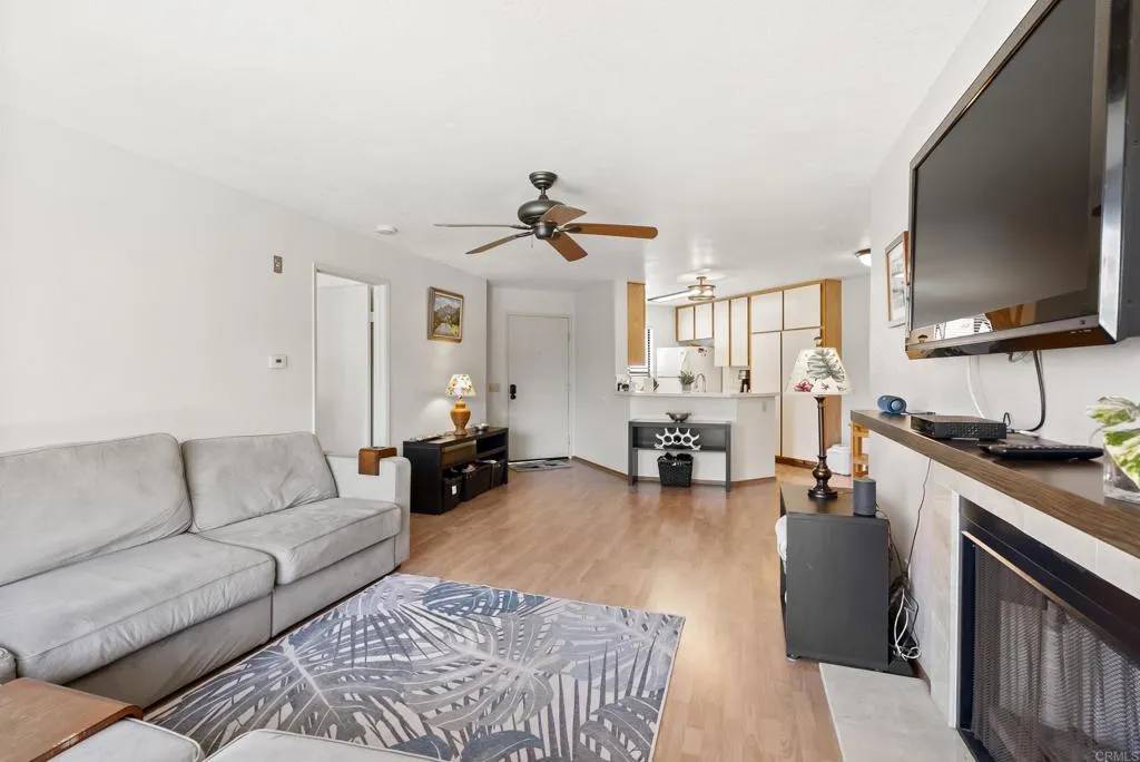 San Diego, CA 92126,9725 Mesa Springs Way #176