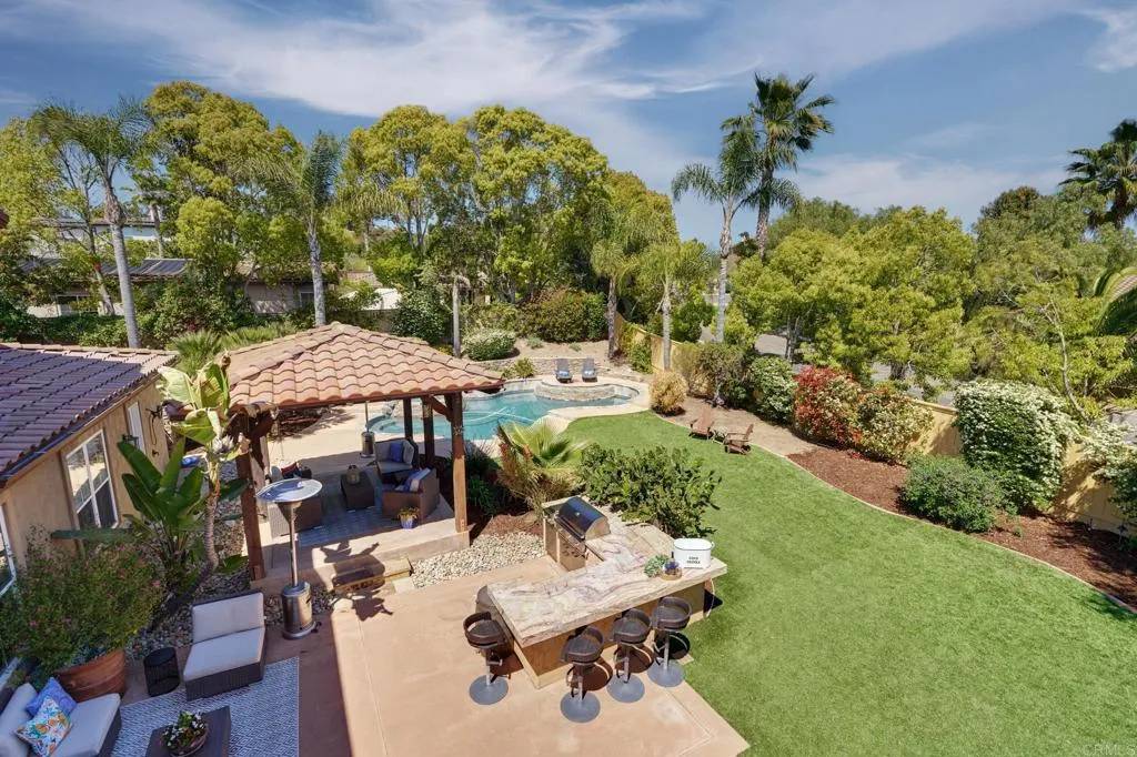 Encinitas, CA 92024,835 Stratford Knoll
