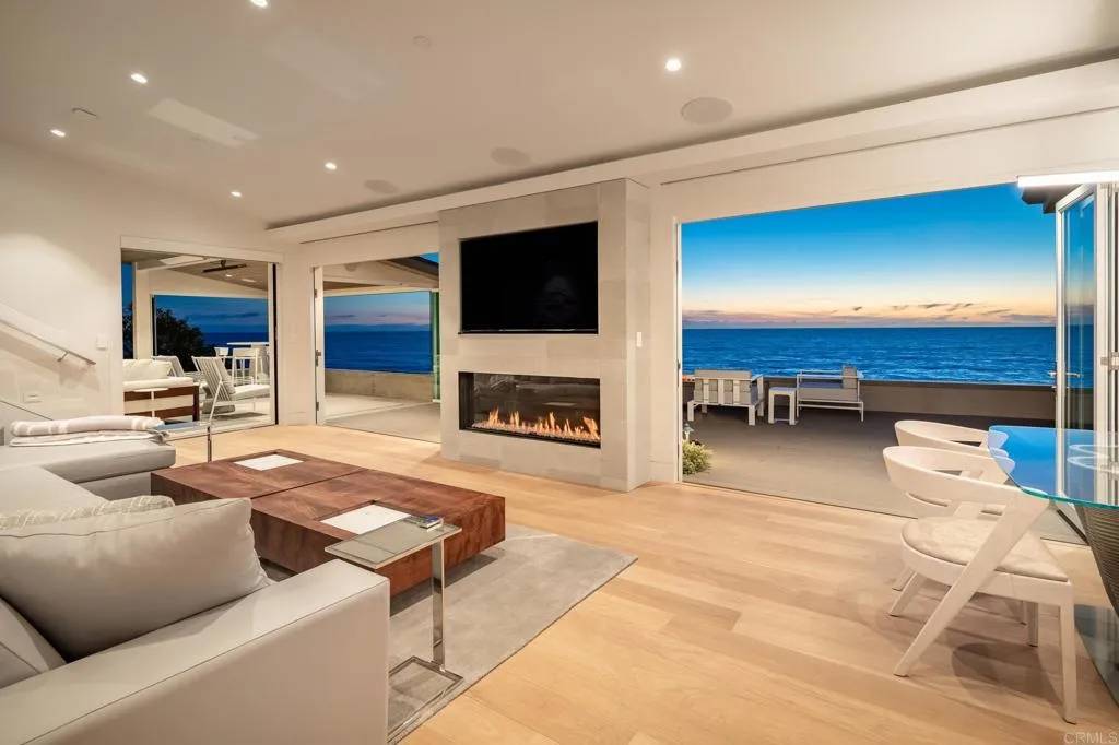 Encinitas, CA 92024,100 5Th Street