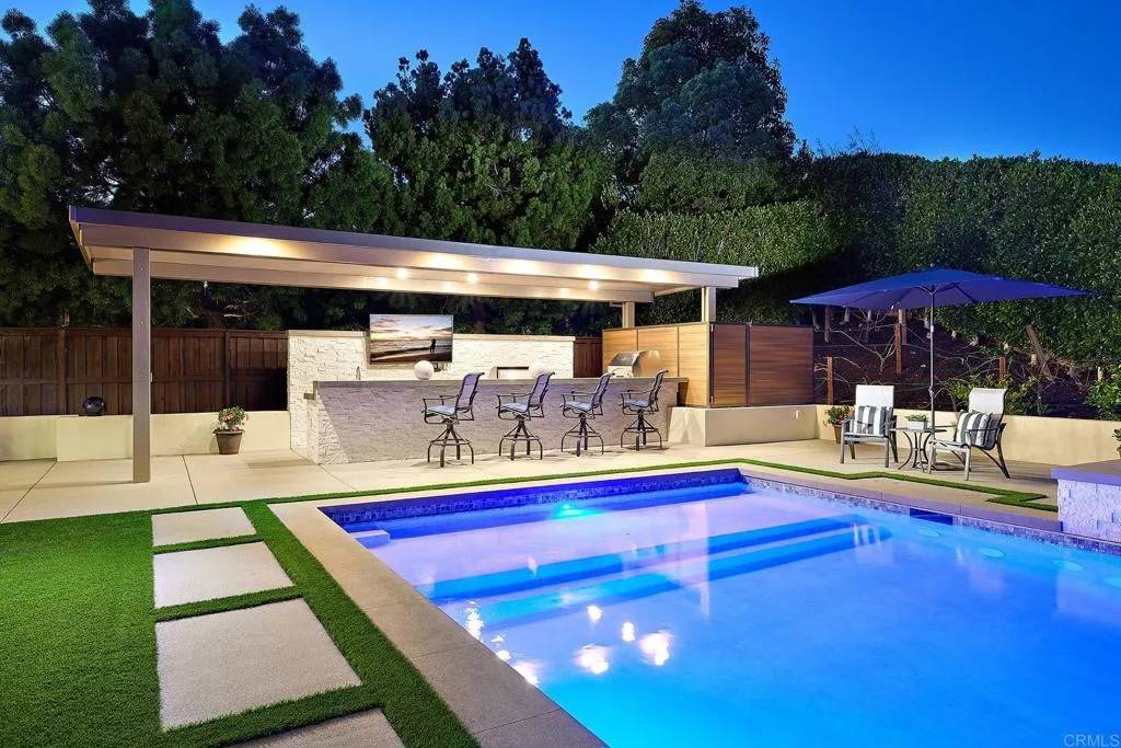 Carlsbad, CA 92009,6981 Corte Langosta