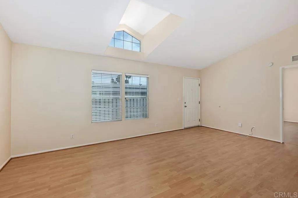 Oceanside, CA 92057,30 Hummingbird Lane