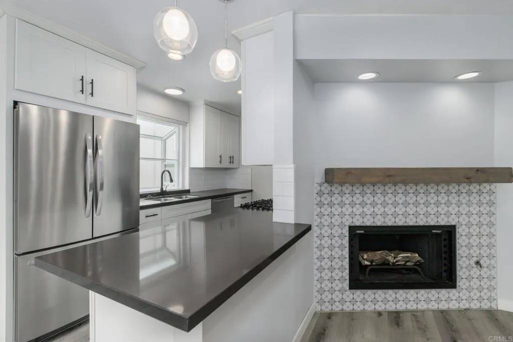 San Diego, CA 92110,3154 Groton Way #3