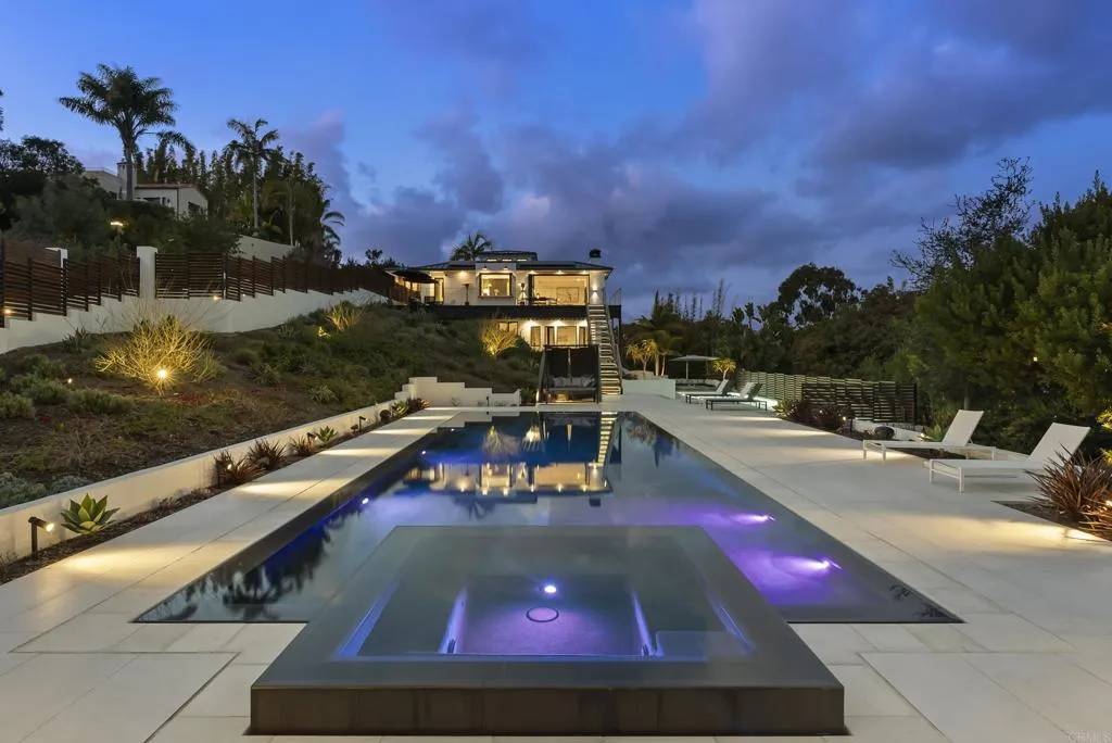 Solana Beach, CA 92075,318 S Nardo
