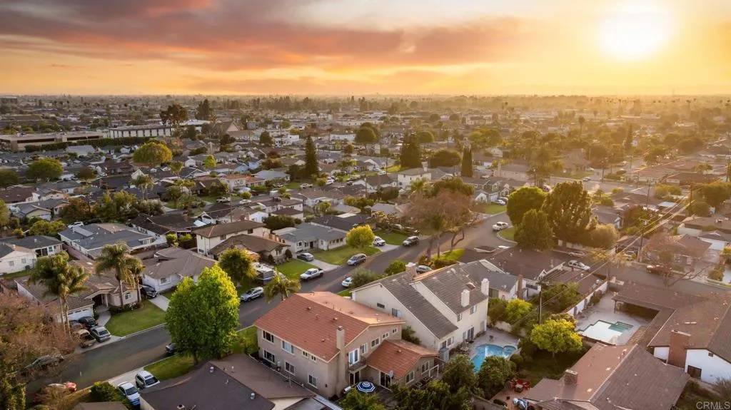 Downey, CA 90240,8353 GAINFORD ST