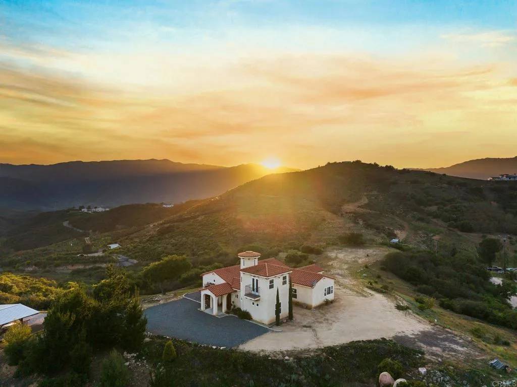Fallbrook, CA 92028,2389 Eric Road