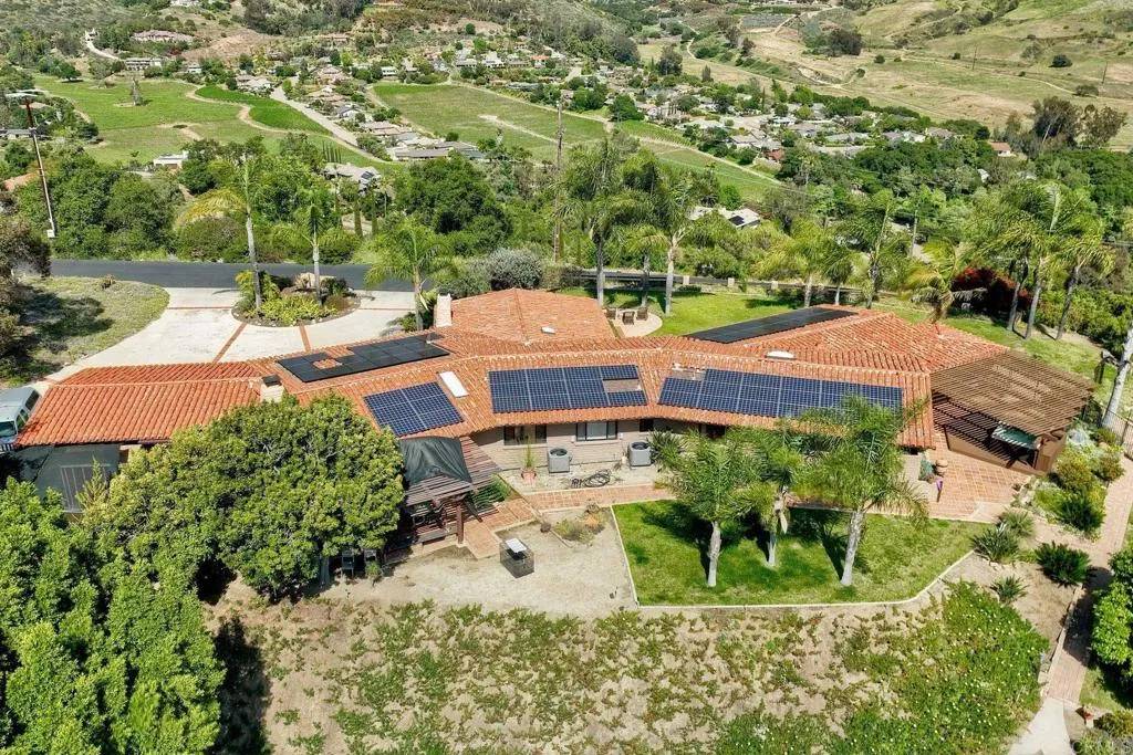 Fallbrook, CA 92028,3149 Old Post Rd
