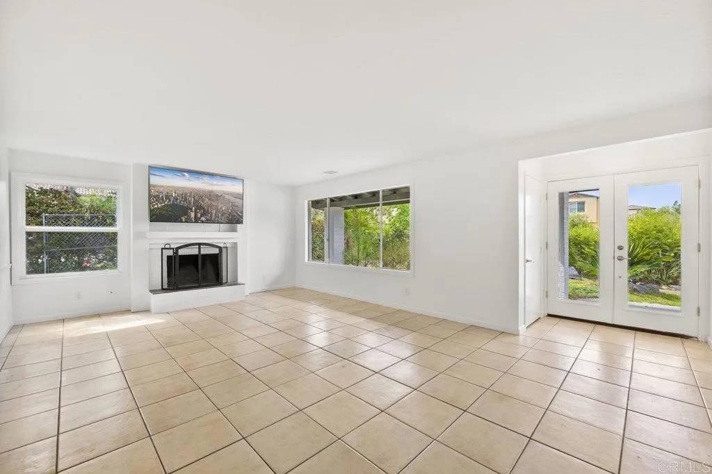 Vista, CA 92081,2348 Watson Way