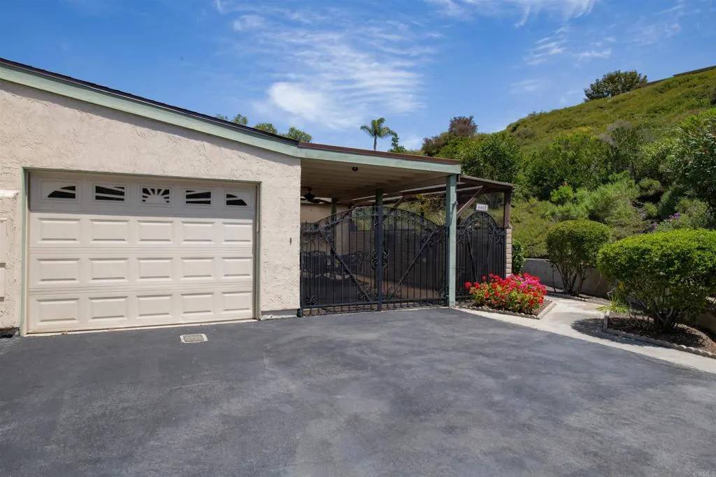 Oceanside, CA 92057,4402 Shearwater Way