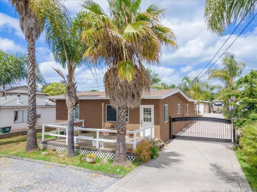 Ramona, CA 92065,716 12th St