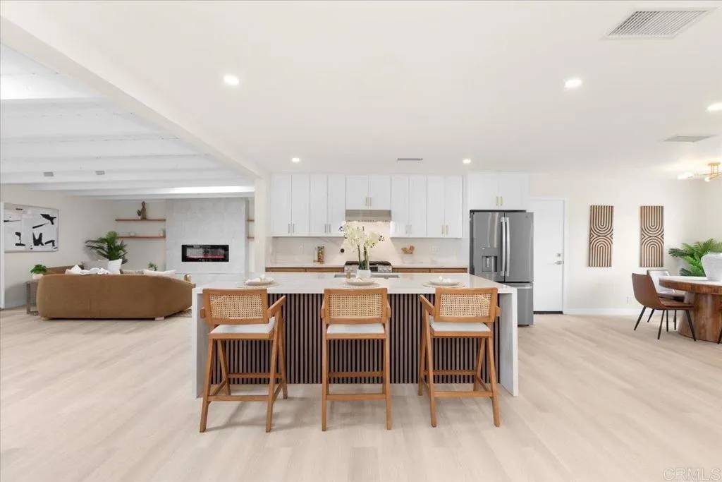 San Diego, CA 92117,4566 Derrick Drive