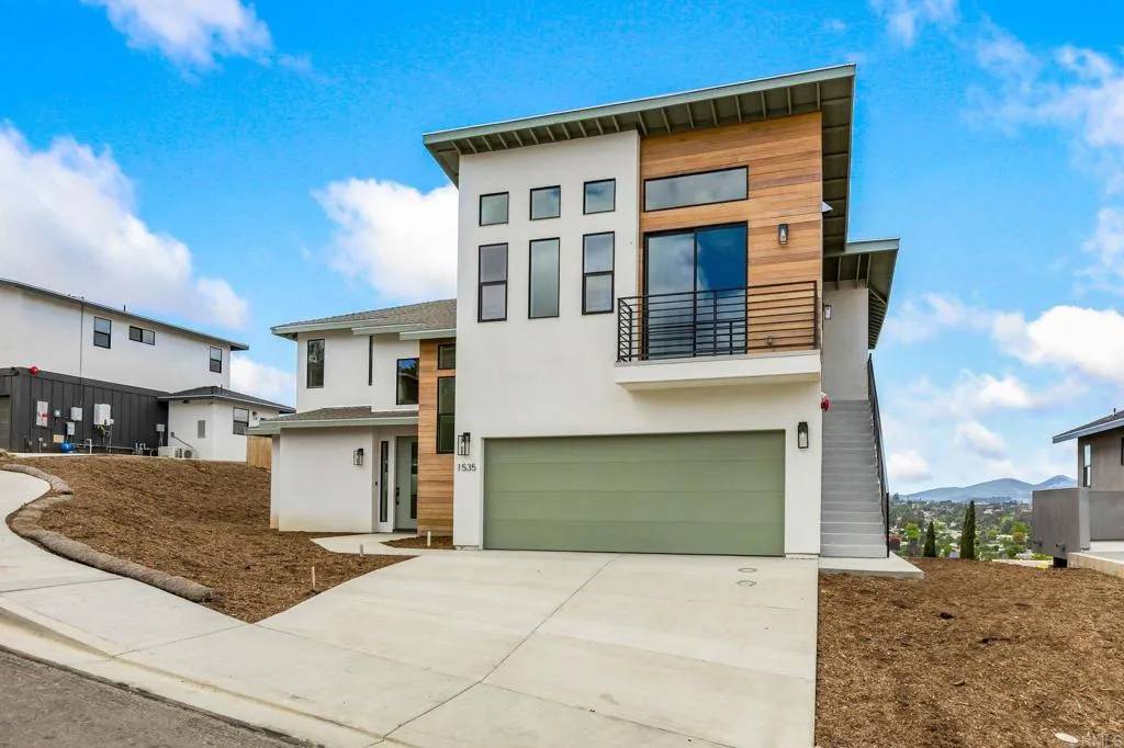 Escondido, CA 92025,1535 Mount Glen