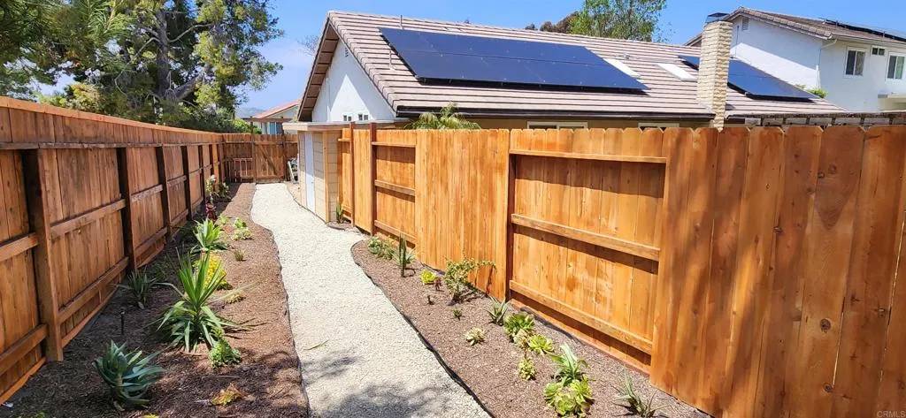 Carlsbad, CA 92009,7920 Rocoso Lane