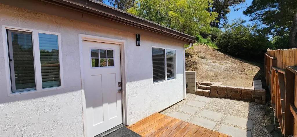 Carlsbad, CA 92009,7920 Rocoso Lane