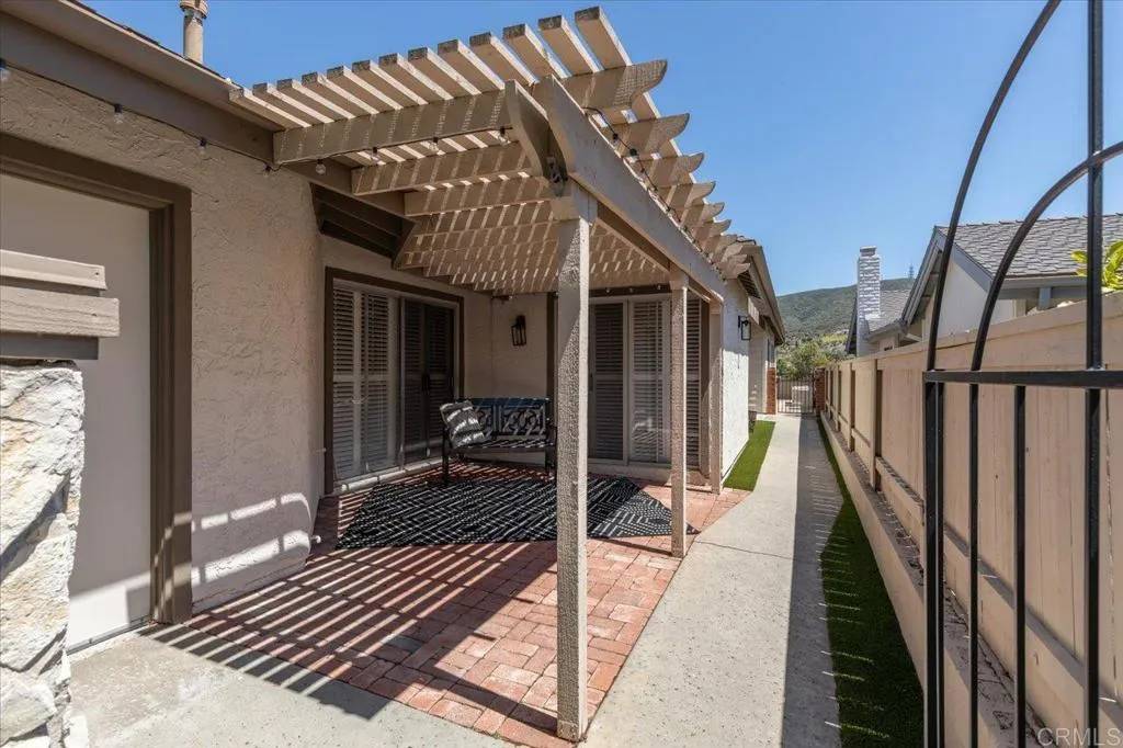 San Marcos, CA 92078,1241 Via Viento Suave