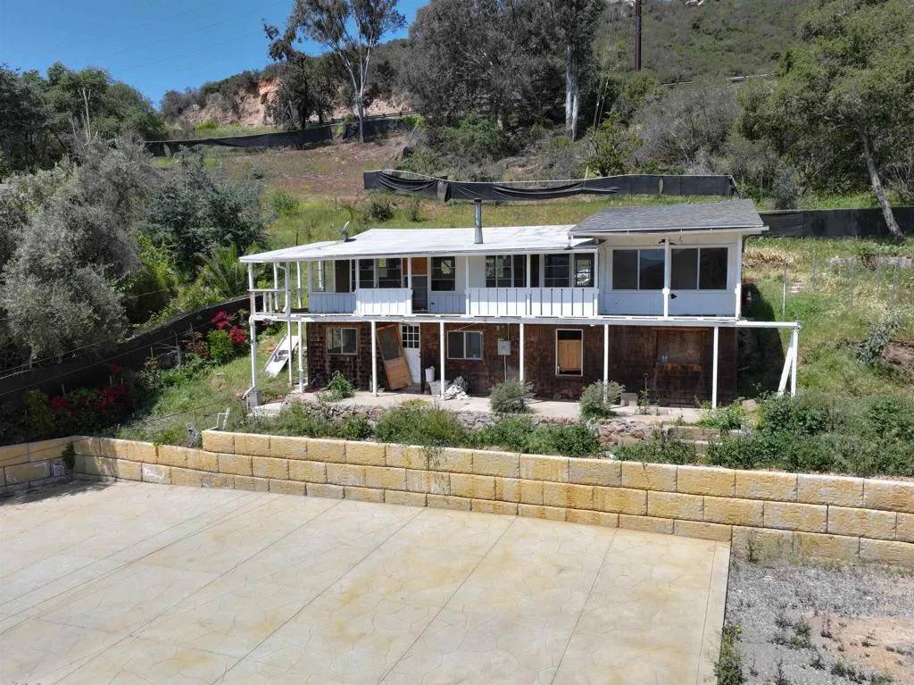Escondido, CA 92029,9703 Upas Lane