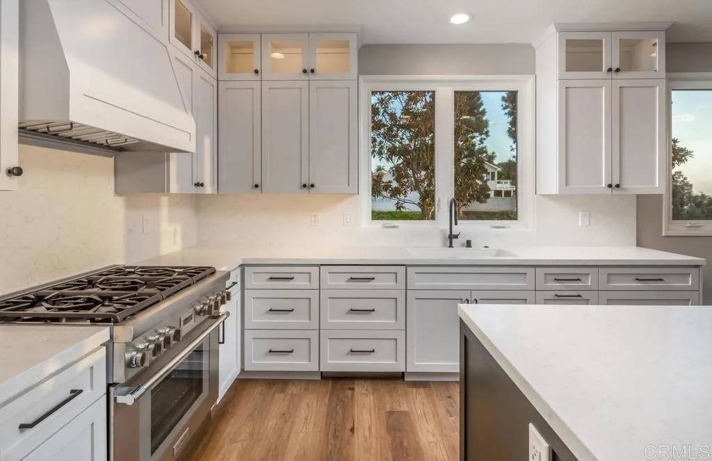 Encinitas, CA 92024,1808 Amalfi Drive