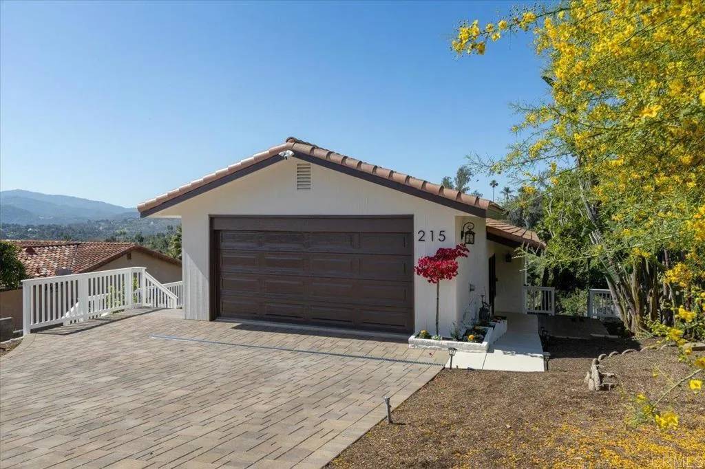 Escondido, CA 92025,215 Cranston Crest