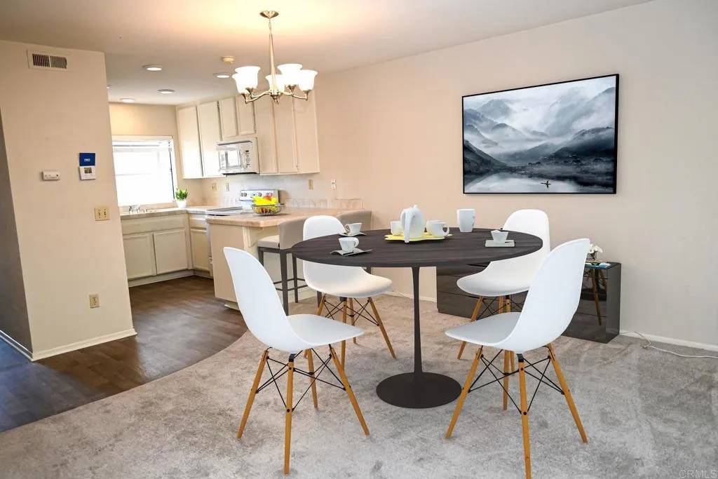 Carlsbad, CA 92009,3160 Arroyo Vista