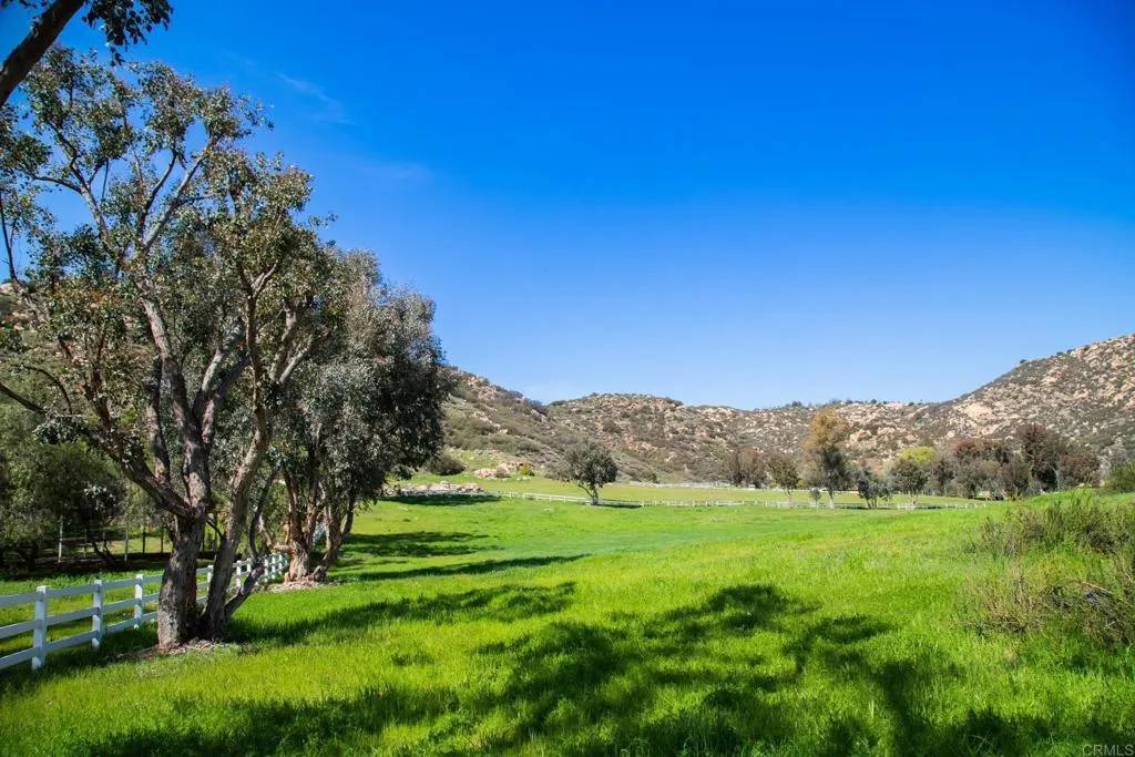 Ramona, CA 92065,0 Vicente Meadows