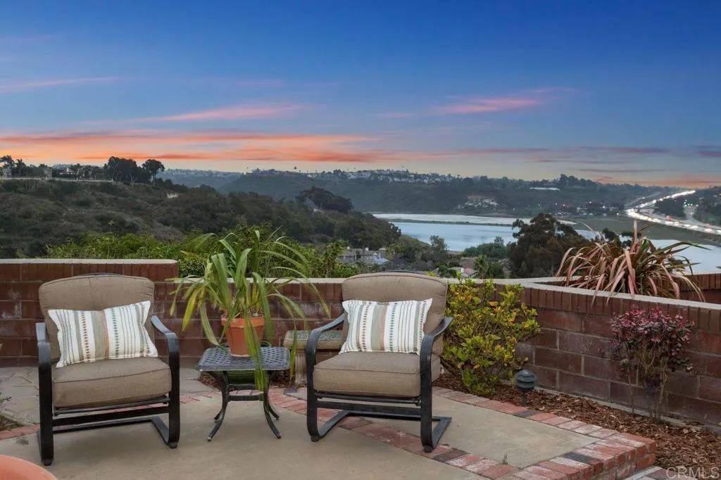 Carlsbad, CA 92011,7414 Lantana