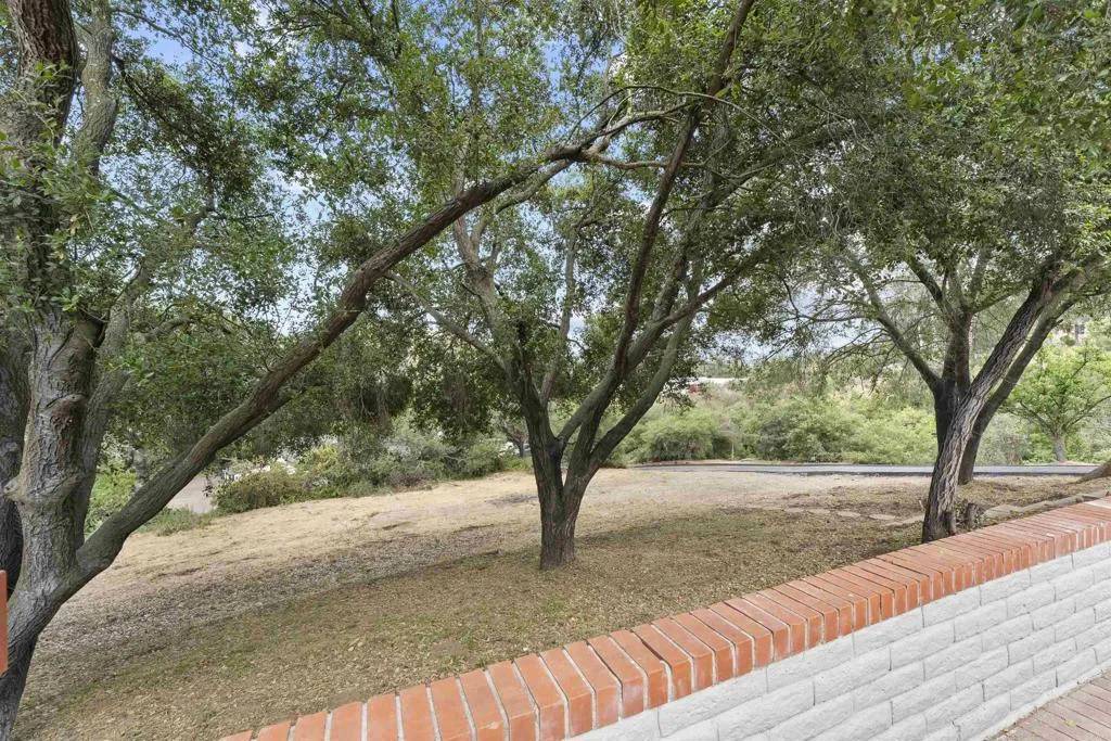 Valley Center, CA 92082,26230 N Lake Wohlford Road